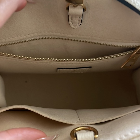 SOLD Louis Vuitton on the go PM - Picture 2 of 6